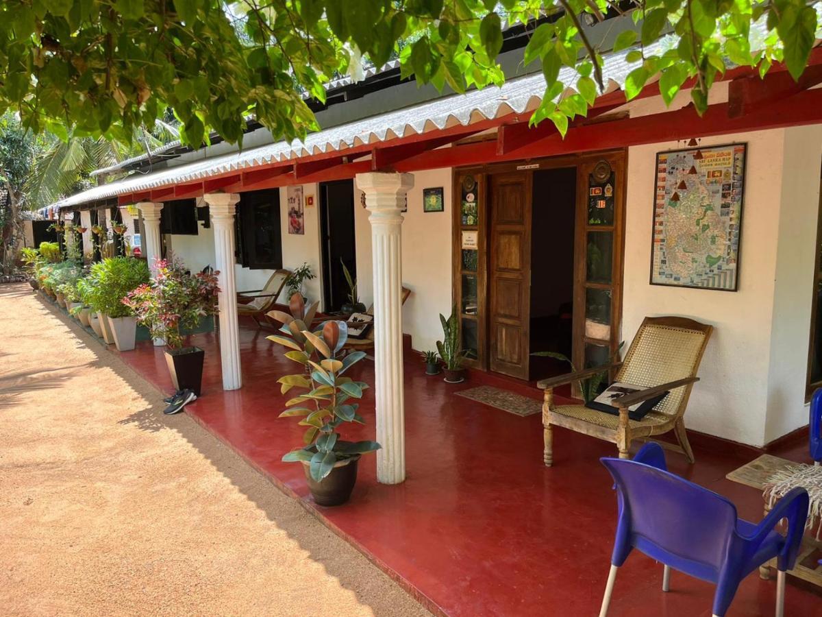 Lake House Homestay Anuradhapura Exterior photo