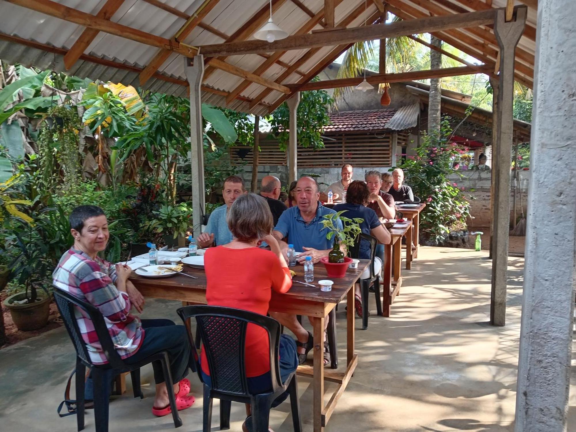 Lake House Homestay Anuradhapura Exterior photo